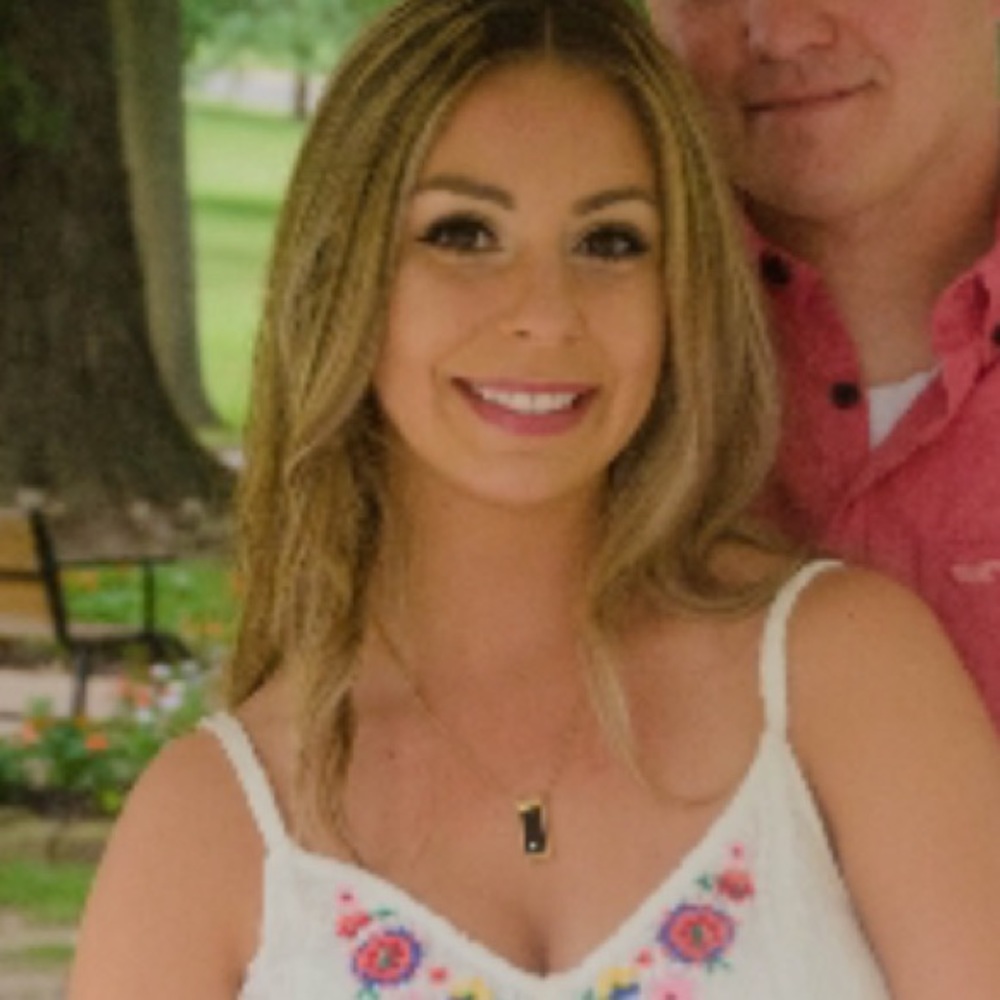 Meet your Posher, Cortney